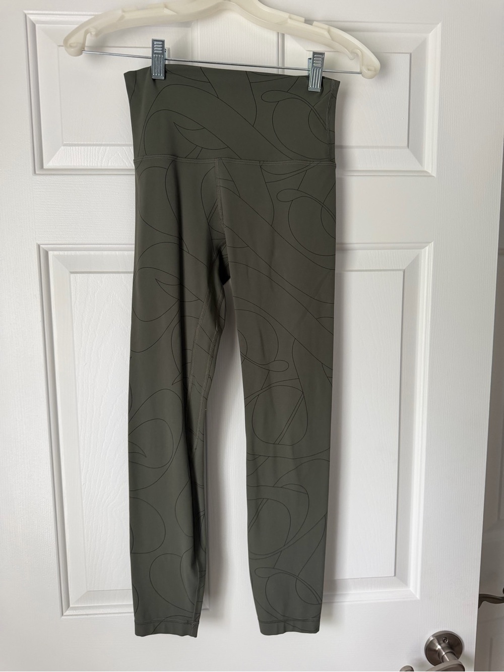 Lulu Lemon Olive High-Waist Leggings with Subtle Swirl Print